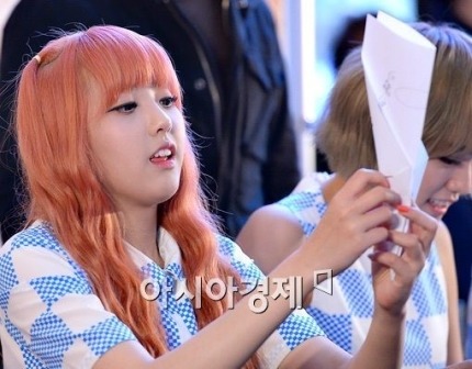 종이비행기 이미지