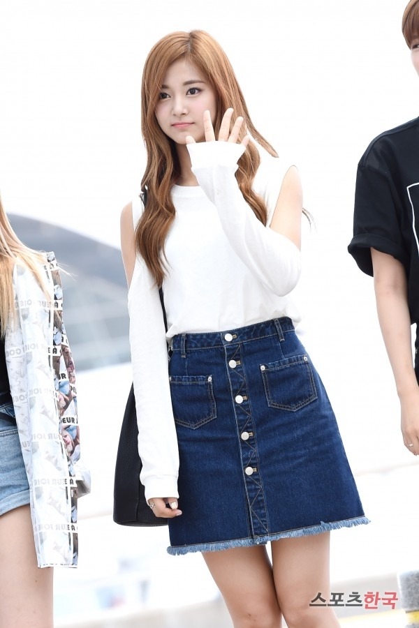 트와이스 LA 갈비 먹으러 출국하는 짤 | 인스티즈