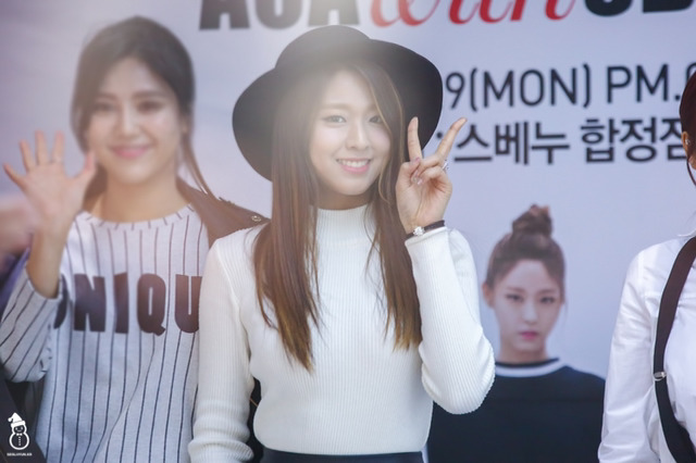 1일 1설현 | 인스티즈
