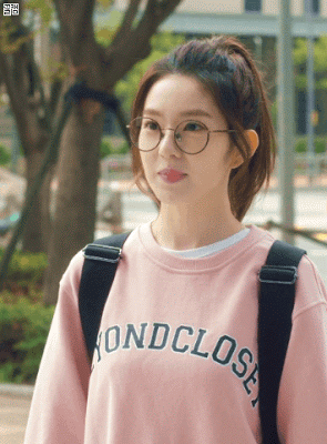 안경을 써도 예쁜 아이린.gif | 인스티즈