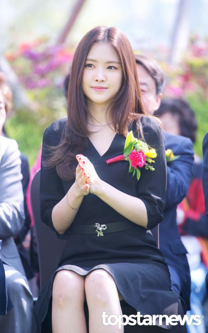 오늘자 손나은 미모ㄷㄷㄷ | 인스티즈