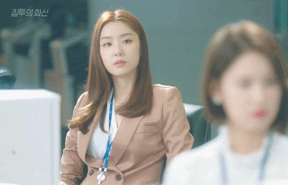 뭐 좀 물어봤는데 후배가 이런 태도로 나온다면? | 인스티즈