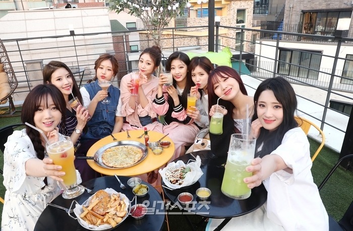 걸그룹 러블리즈의 멤버별 평소 주량.gif | 인스티즈