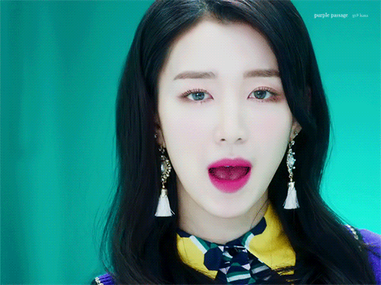 갓세정 보려고 구구단 뮤비 틀었다가 예뻐서 눈에 들어온 애.jpgif | 인스티즈