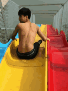 흔한 워터 슬라이드 굴곡.gif | 인스티즈