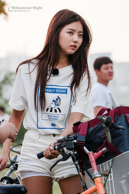 아이오아이와 플레디스걸스의 리더 임나영 | 인스티즈