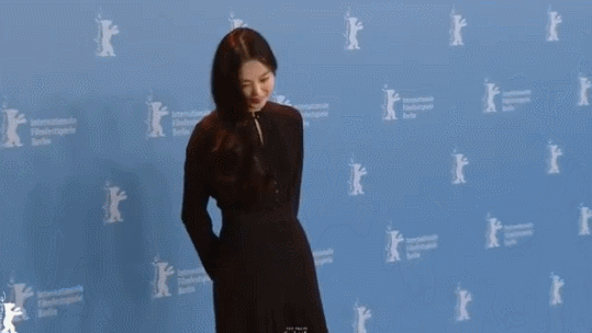 오늘자 김민희 홍상수.gif | 인스티즈