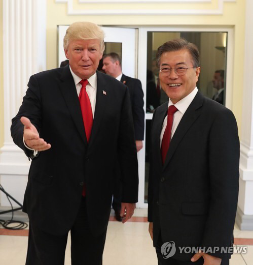 한 자리에 모인 한-미-일 정상.jpg | 인스티즈