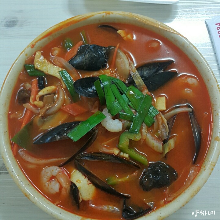 고추짬뽕 이미지