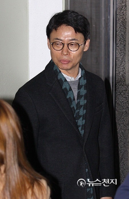 특검 마지막날 기념)) 이규철 특검보 패션을 알아보자.jpg | 인스티즈