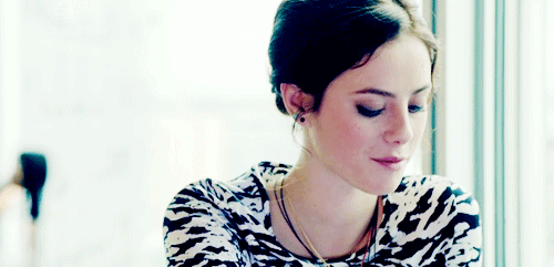 눈 속에 우주를 담고 있는 카야 스코델라리오.jpgif | 인스티즈