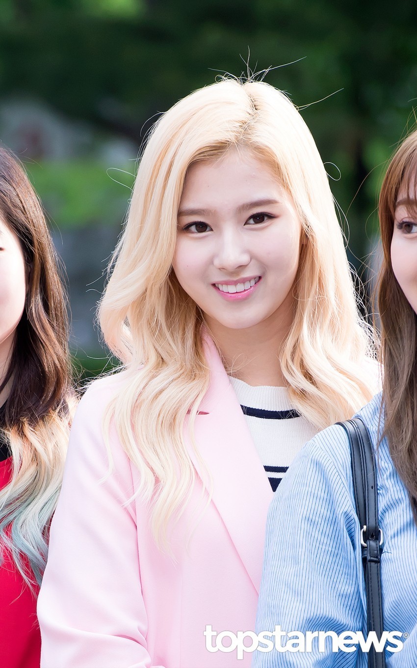[트와이스] 탑스타뉴스 미나토자키 사나 .jpg | 인스티즈