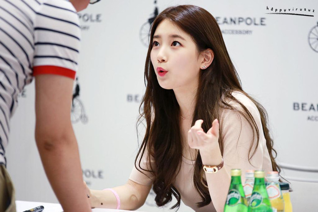 팬들 만날 때 수지 | 인스티즈