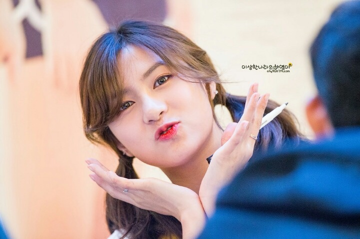 에이핑크 막둥이 오하영.jpg | 인스티즈