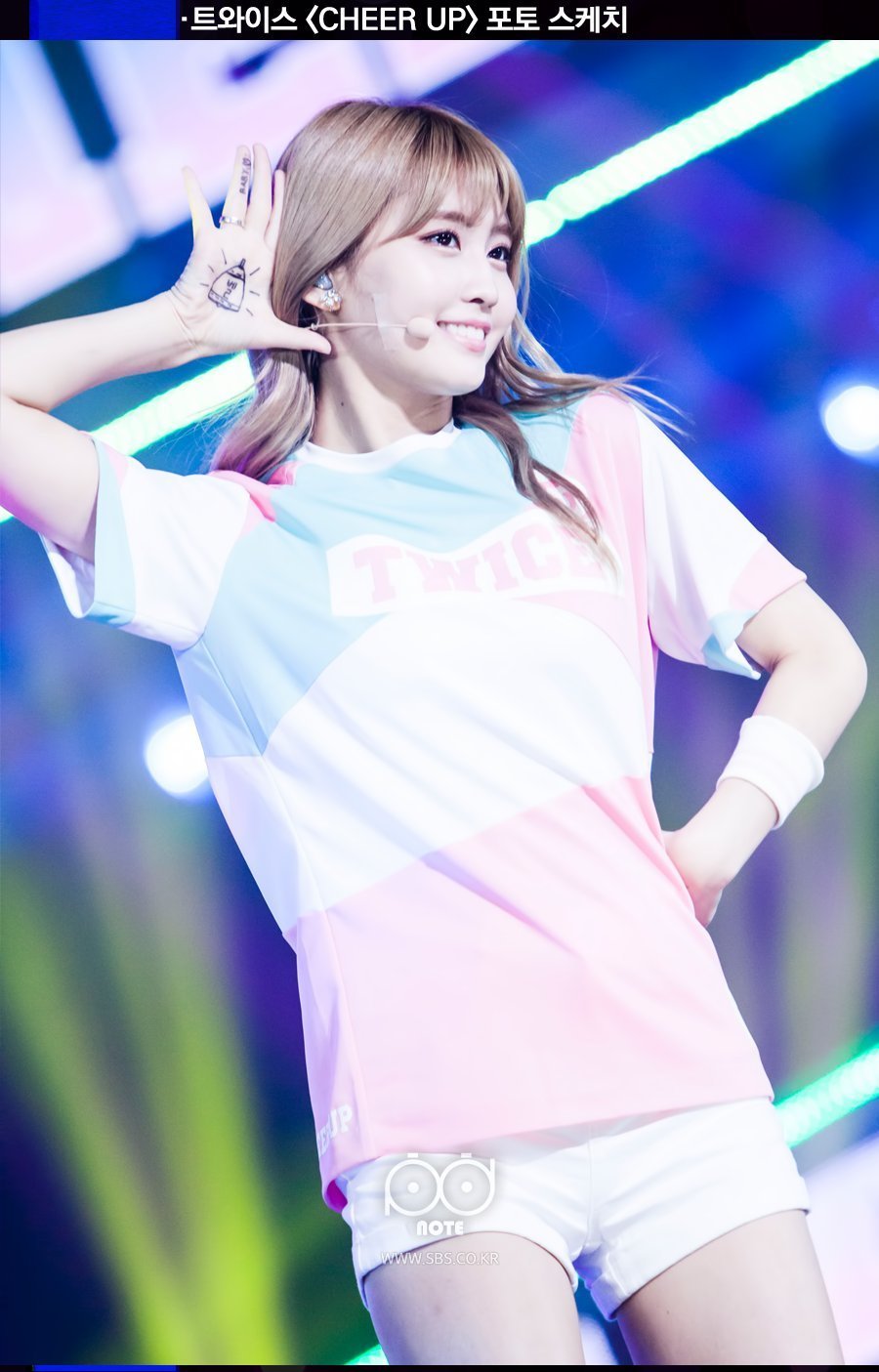 트와이스 복숭아 모모 | 인스티즈