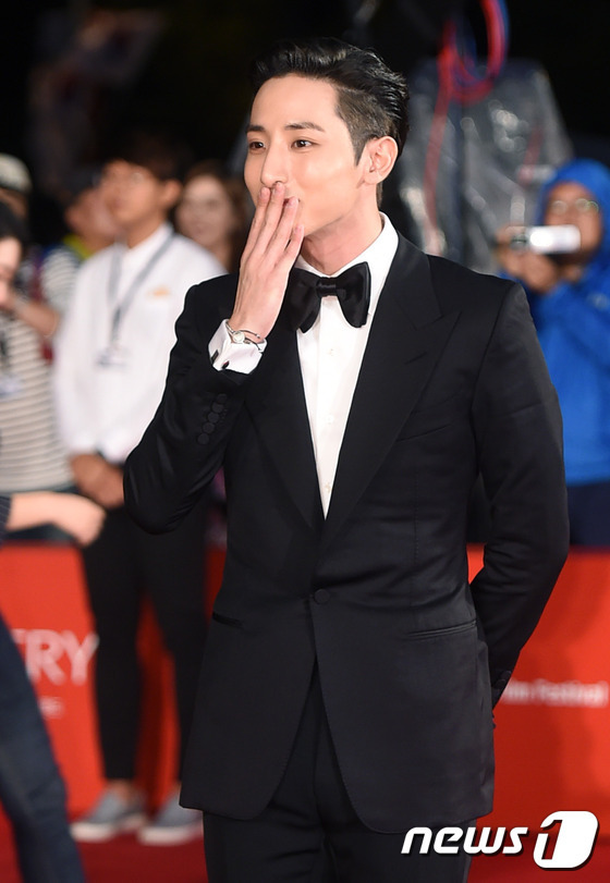 부산국제영화제 이수혁.jpg | 인스티즈