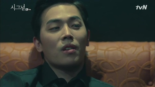 [시그널] 깐죽거리며 끌다가 본성나온 박해영(이제훈)ㄷㄷㄷ.gif | 인스티즈
