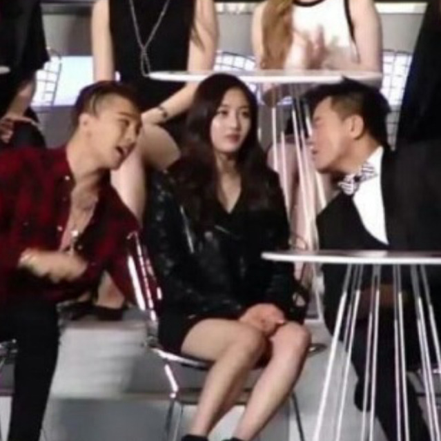 두 남자사이에서 뻘쭘한 여돌...jpg | 인스티즈