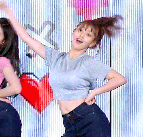 트와이스 몸매 담당.gif | 인스티즈
