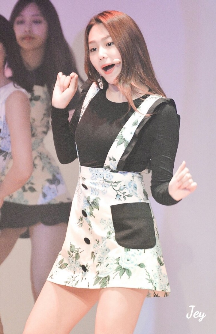 오늘자 강미나.jpg | 인스티즈