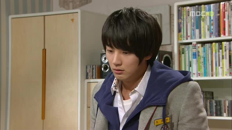 [지붕킥] 캠퍼스 데이트 하는 준혁과 세경 | 인스티즈