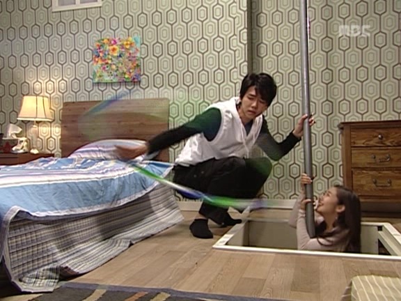 [거침없이하이킥] 옥탑방 봉 폐쇄령 내린 민용이 ㅋㅋㅋㅋㅋㅋ.jpg | 인스티즈