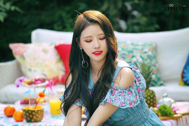 [러블리즈] 7월의 마지막 업로드는 누구로 할까 고민하다가 미주 | 인스티즈