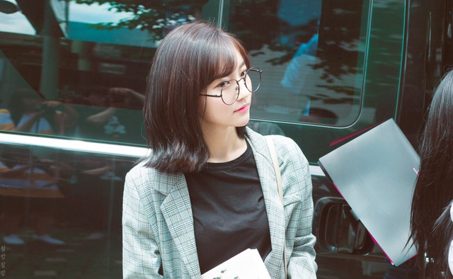 [오마이걸] 오늘은 내가 좋아하는 선수의 생일이라서 비니 | 인스티즈