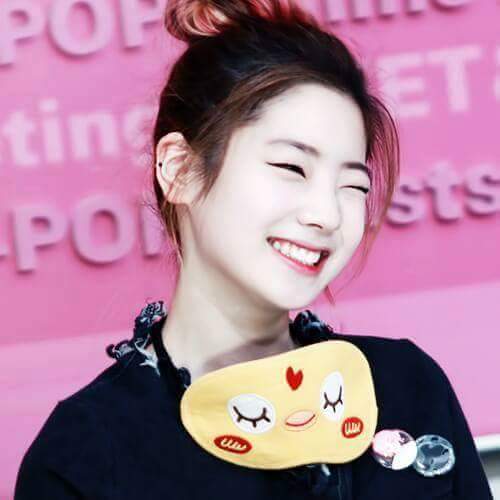 진사 가서 잘 자고있을지 걱정되서 올려보는 트와이스 다현 | 인스티즈