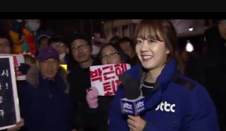 겁나 귀여운 기자.jpgif | 인스티즈
