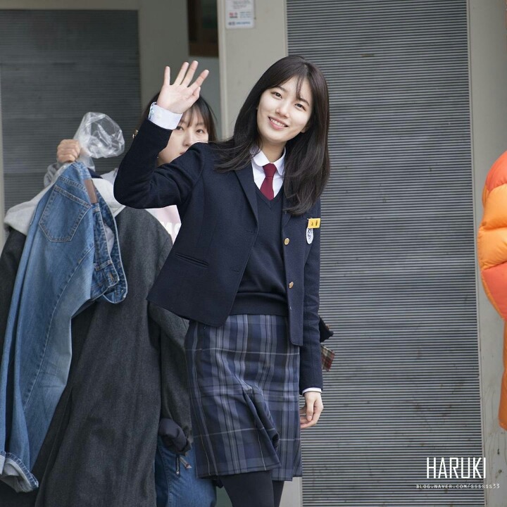얼굴이 잘 붓는다는 수지 부은얼굴.jpg | 인스티즈