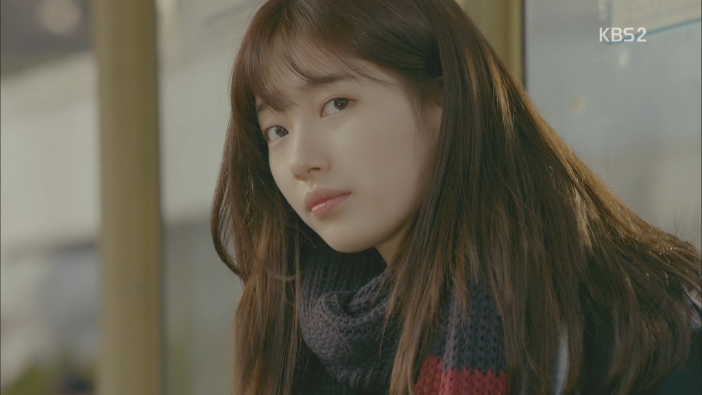 드라마에서 교복입은 수지.jpg | 인스티즈