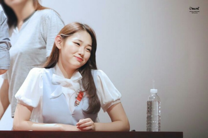 오늘 루돌프 머리띠한 강미나.gif | 인스티즈