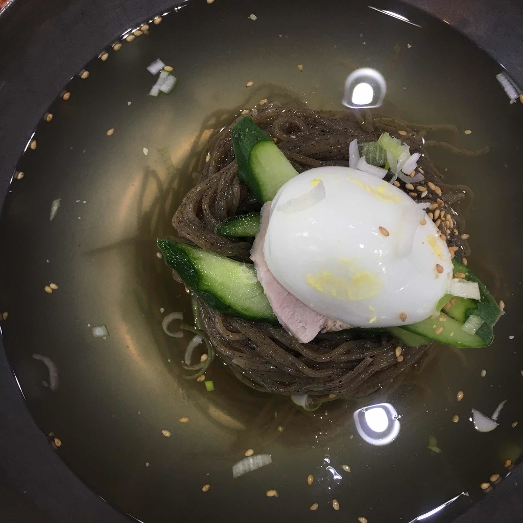 유명냉면 이미지