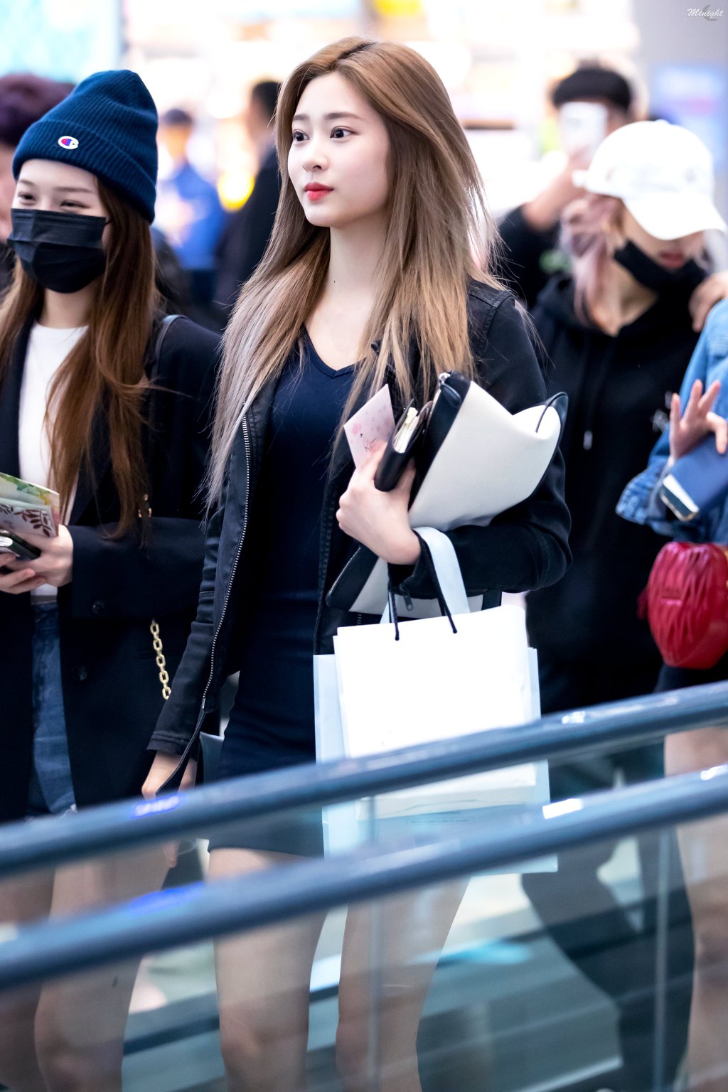 좀이쁜거같은 아이즈원 민주.jpg | 인스티즈