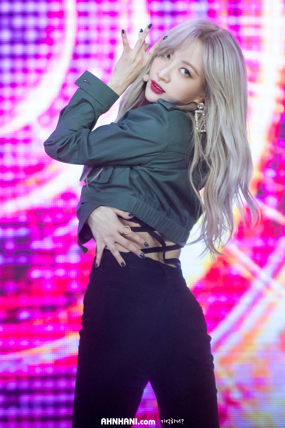 화려한 머리색이 잘어울리는 하니.jpg | 인스티즈