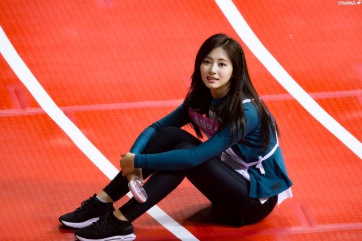 아육대 나가서 가만히 앉아있는데 사실상 금메달인 트와이스 쯔위 ㄷㄷㄷ | 인스티즈