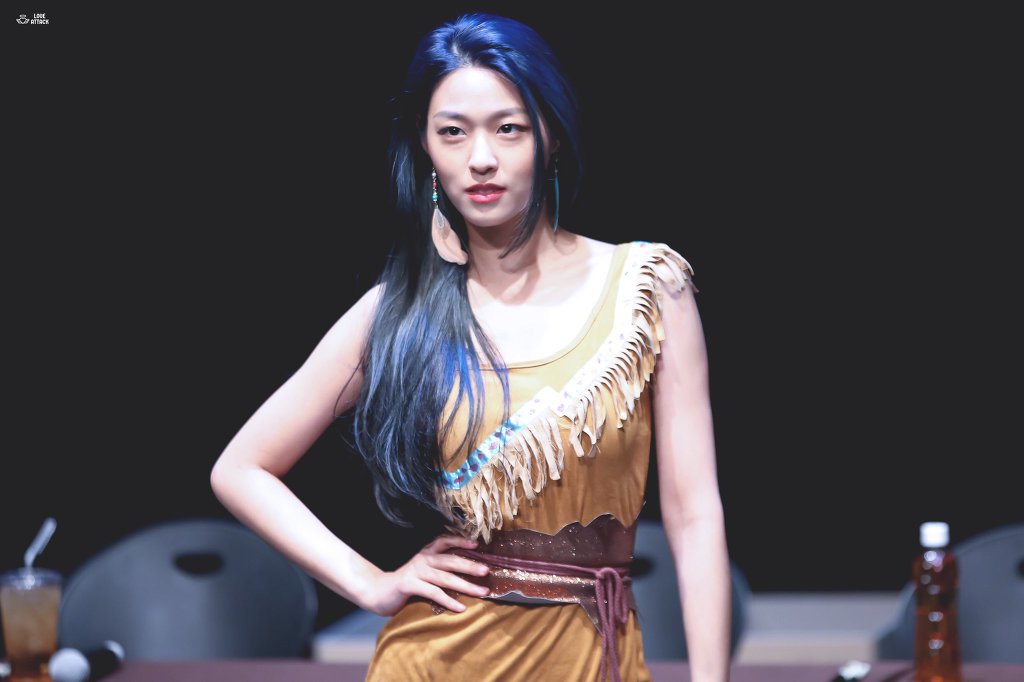 오늘 생일을 맞은 설현이.jpgif | 인스티즈