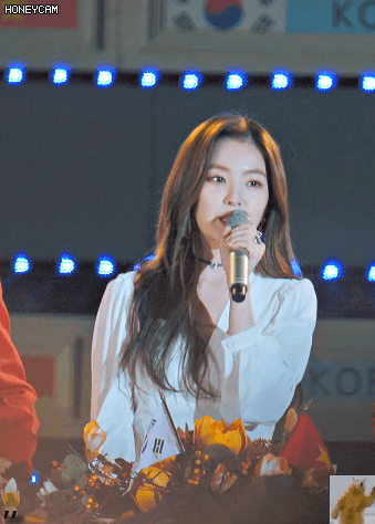 화이트가 잘 어울리는 아이린.jpgif | 인스티즈