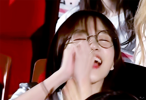 아이즈원) 조유리 안경짤 모음 1 .gif | 인스티즈