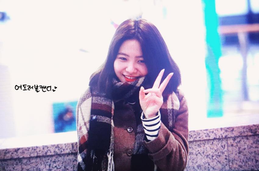 오전에 따숩게 옷 챙겨입고 출국한 레드벨벳 공항 프리뷰 | 인스티즈