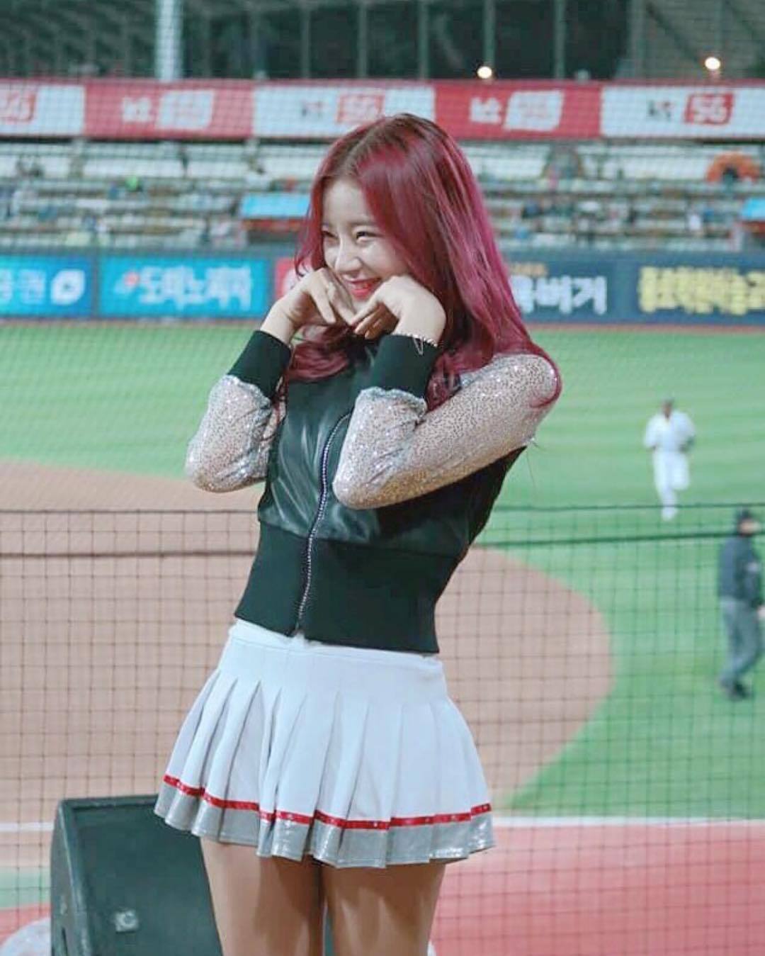 귀엽게 생긴 치어리더 김진아.jpg | 인스티즈