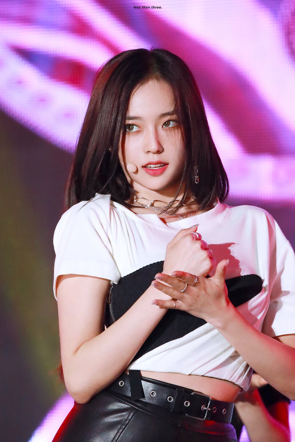 단발머리가 찰떡같이 어울리는 CLC 장예은.jpgif | 인스티즈