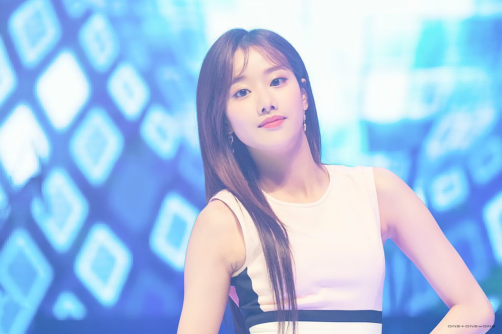 상큼하게 이쁜 에이프릴 이나은.jpgif | 인스티즈