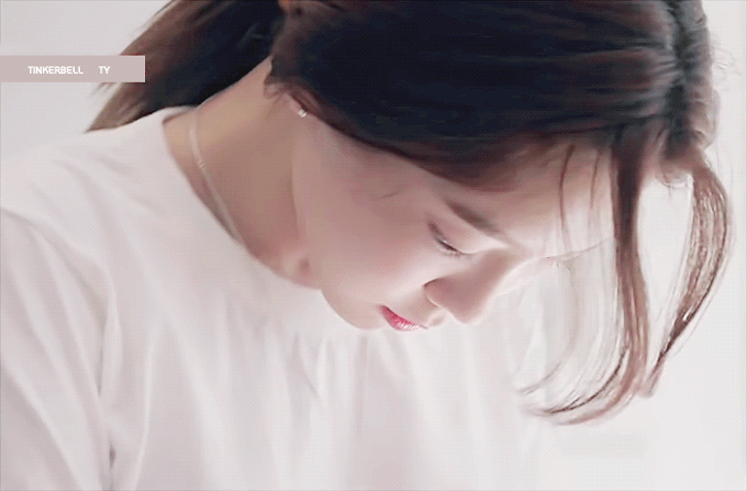베이킹에 집중하는 태연.gif | 인스티즈