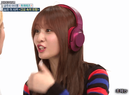 루다 vs 모모 | 인스티즈