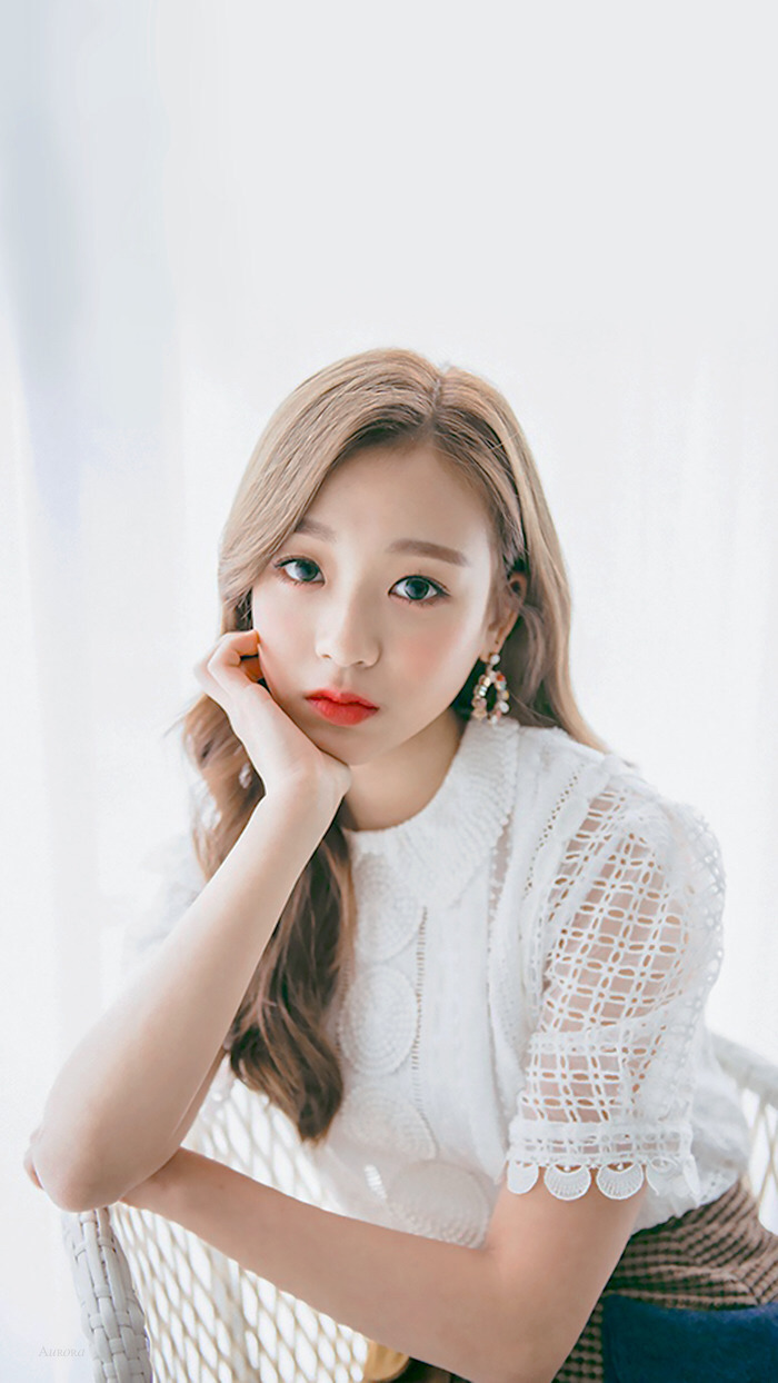 [에이프릴] 아침부터 꽤나 추운 것 같아서 진솔이 | 인스티즈