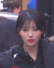 음방 출근길에서 기자들 피곤하게 만드는 여자 아이돌.gif | 인스티즈