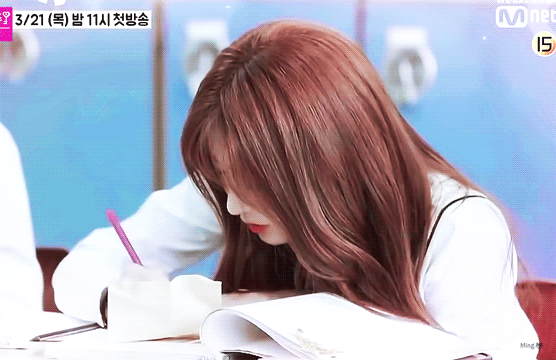 컴백을 앞두고 헤어스타일을 확 바꾼 아이즈원 김민주 | 인스티즈