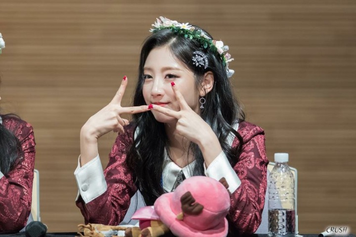 [러블리즈] 휴일에 대청소나 할까해서 예인이 | 인스티즈